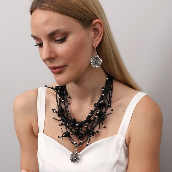 Handmade Leather Necklace and Earrings Jewelry Set - Picture 2 of 2